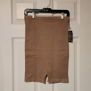 Seamless strapless romper